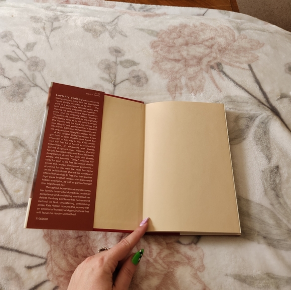 Hunger by Roxane Gay & In My Skin by Kate Holden Books (Lot of 2) - Picture 8 of 9